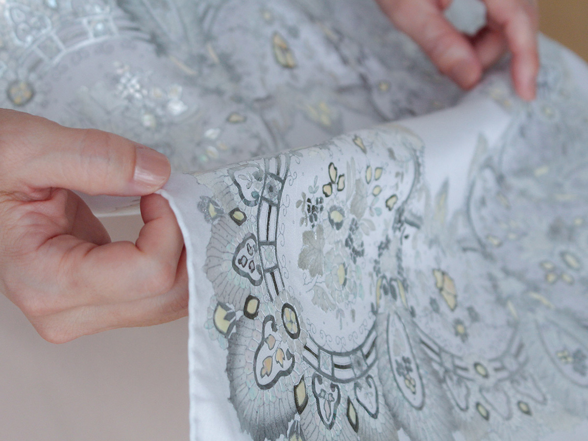 ブルーミング中西株式会社 ハンカチーフ