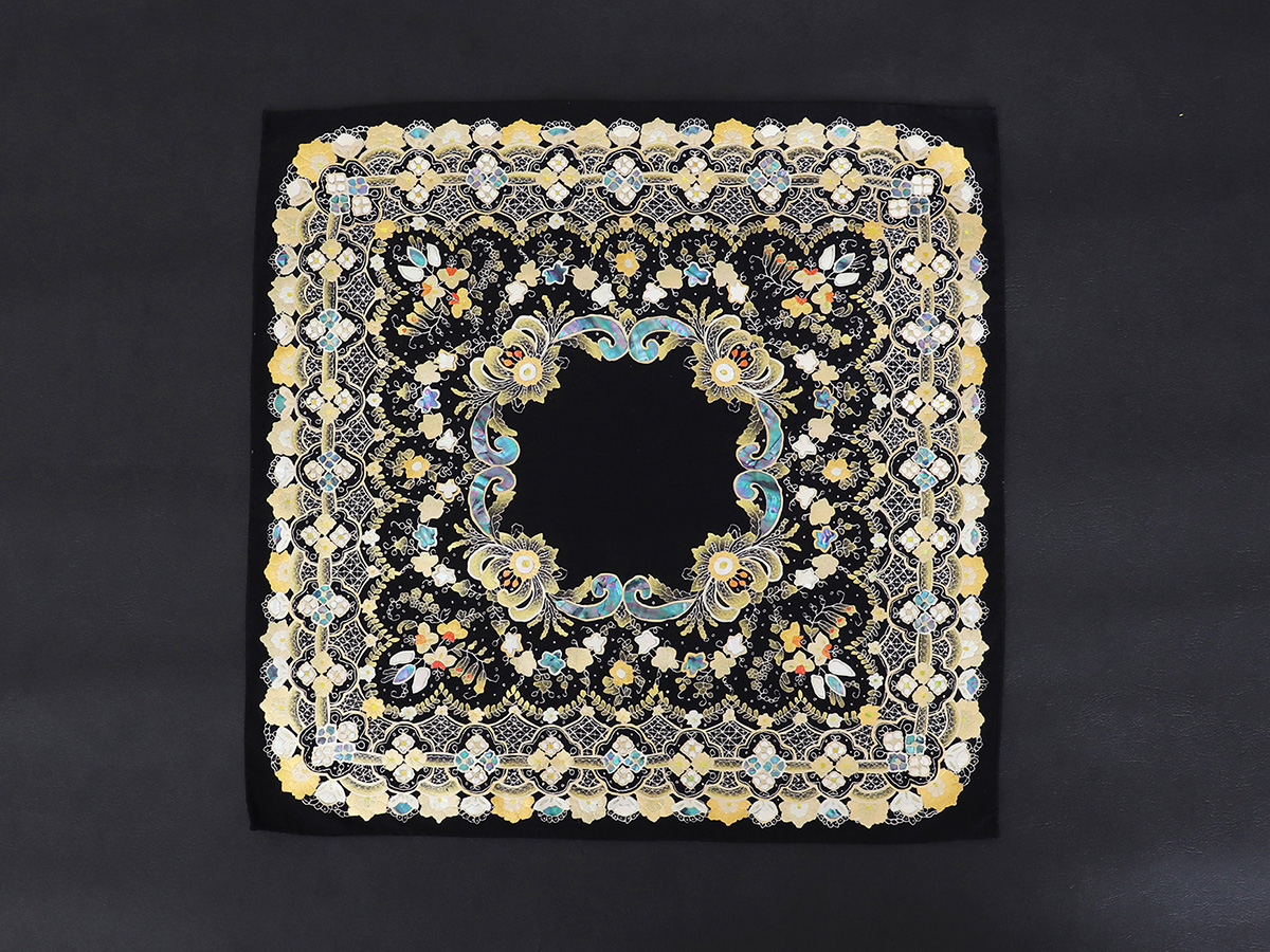 ブルーミング中西株式会社 ハンカチーフ